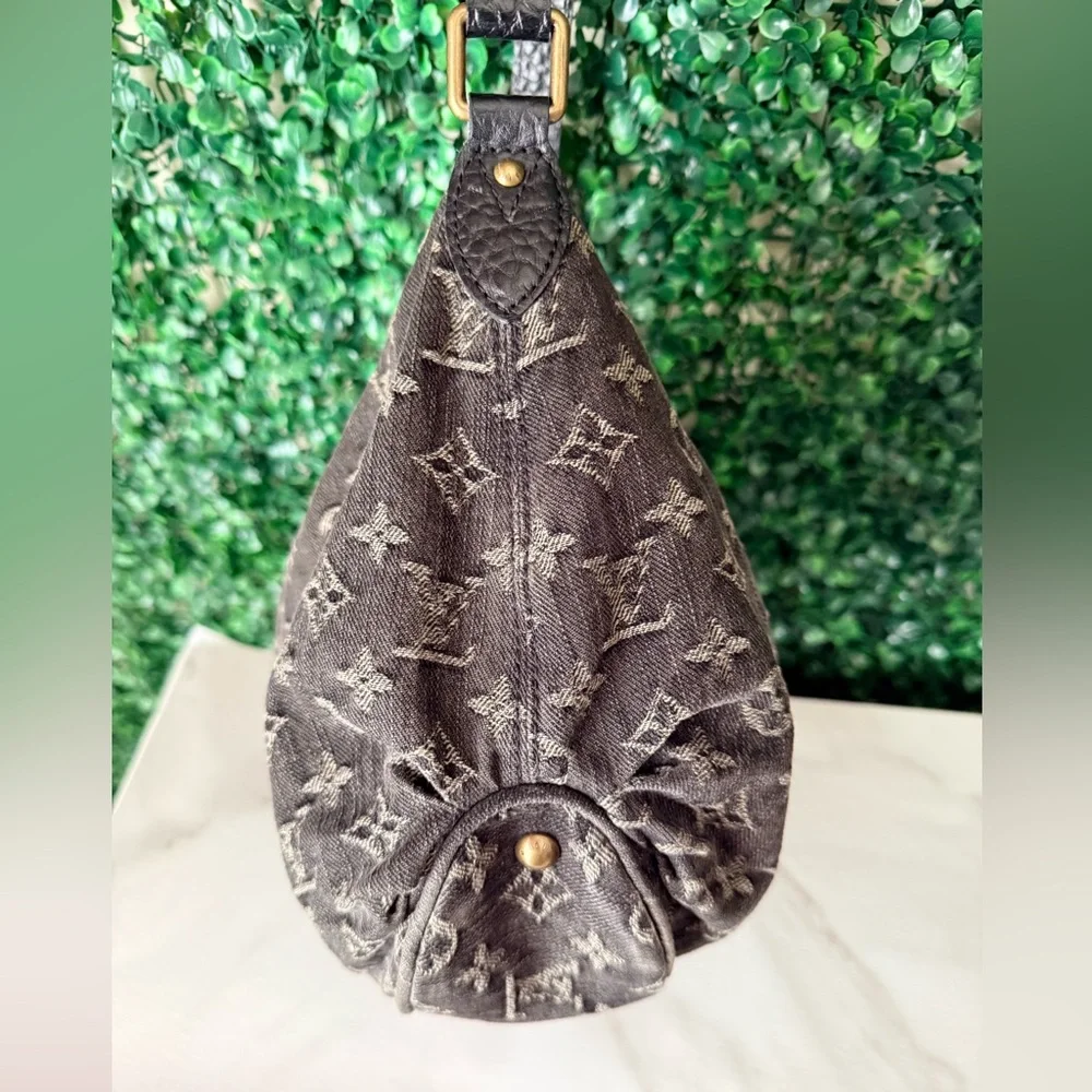 Louis Vuitton Black Denim Shoulder or Crossbody Bag Authentic - Picture 5 of 13
